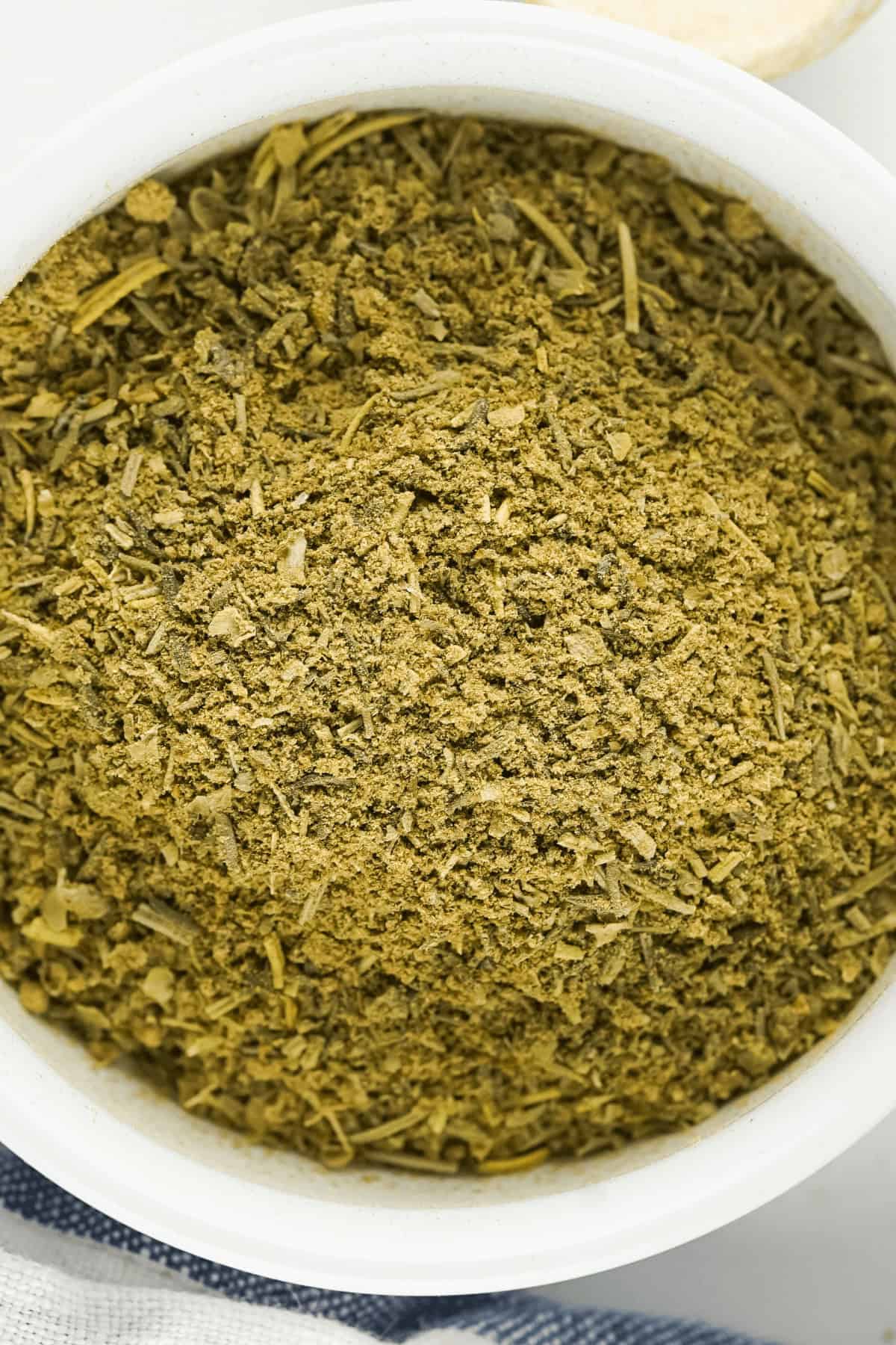 A top shot of the finished substitute poultry seasoning mix.